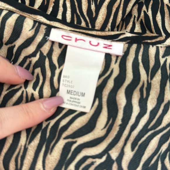 Tiger Print Cami Top - Picture 3 of 9